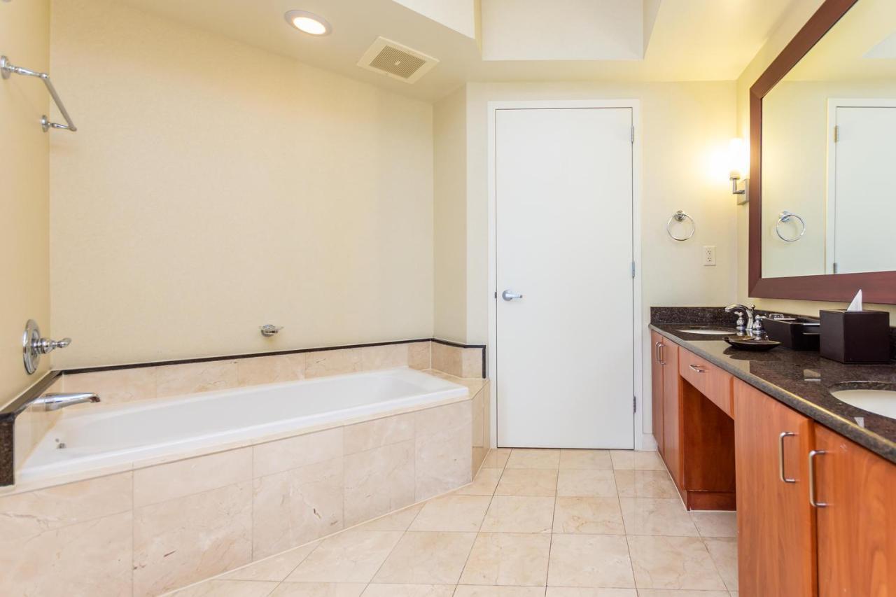 Hotel International Beach Tump Resort Ocean View 1100 Sf 1 Bed 1Bth Privately Owned Sunny Isles Miami Beach Eksteriør bilde